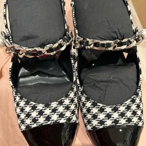 Stylish Black and White Women's Shoes